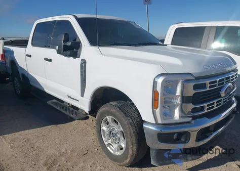 2025 Ford F-250 Xlt z USA, uszkodzony, nr VIN 1FT7W2BTXSEC52683